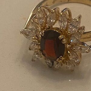 Beautiful Vintage Cocktail Cluster Ring size 7